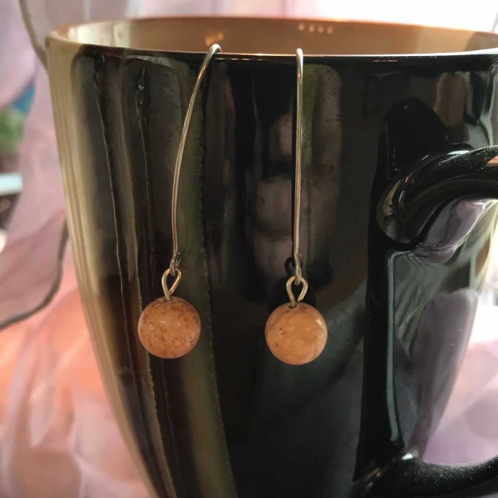 Dangle earrings - Picture 3 of 3